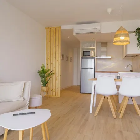 Homeholidaysrentals Delmare - Costa Barcelona * Pineda de Mar