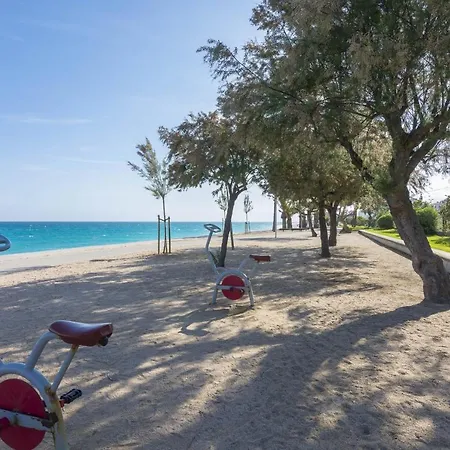 Homeholidaysrentals Delmare - Costa Barcelona Apartment *